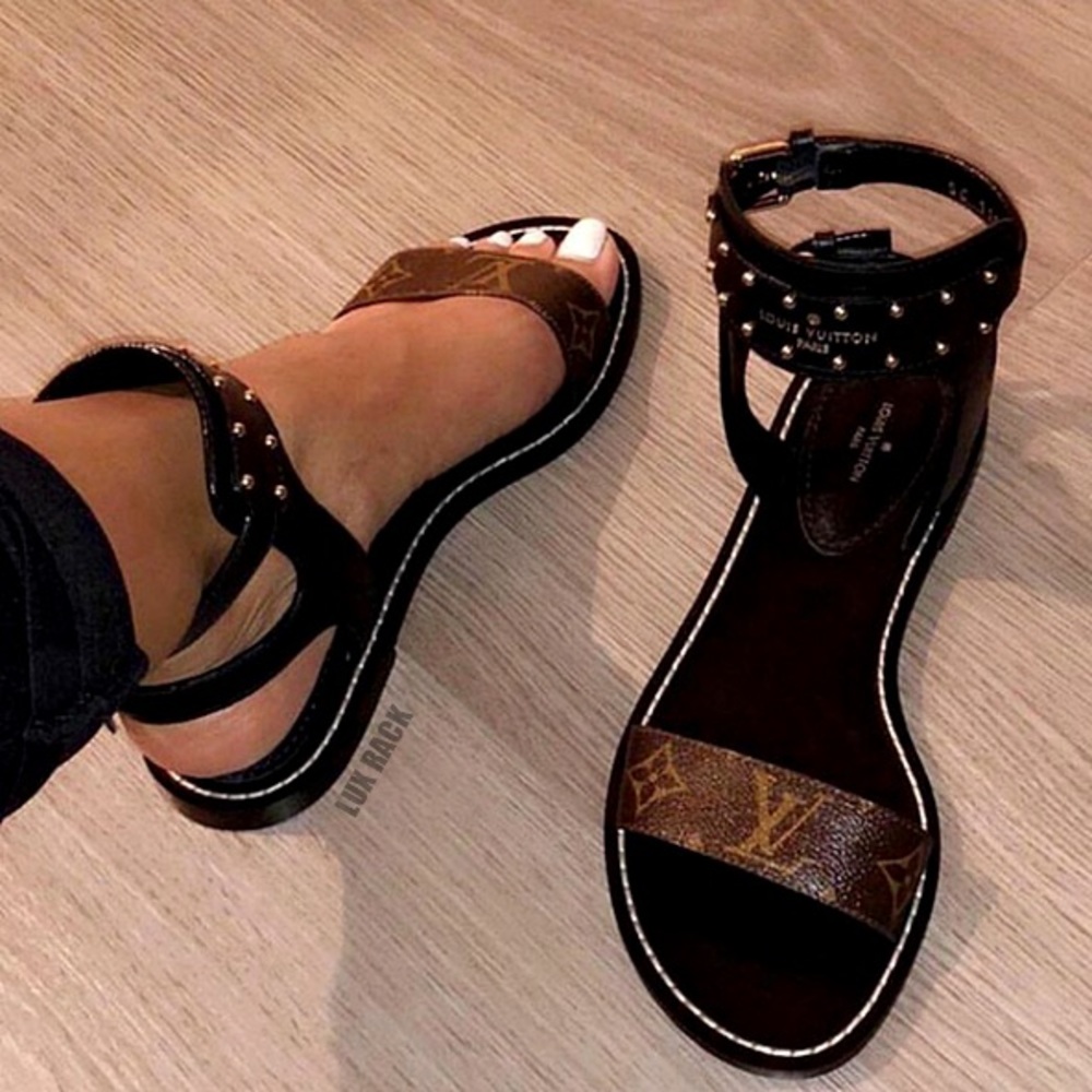 💖SOLD Louis Vuitton Nomad Sandals